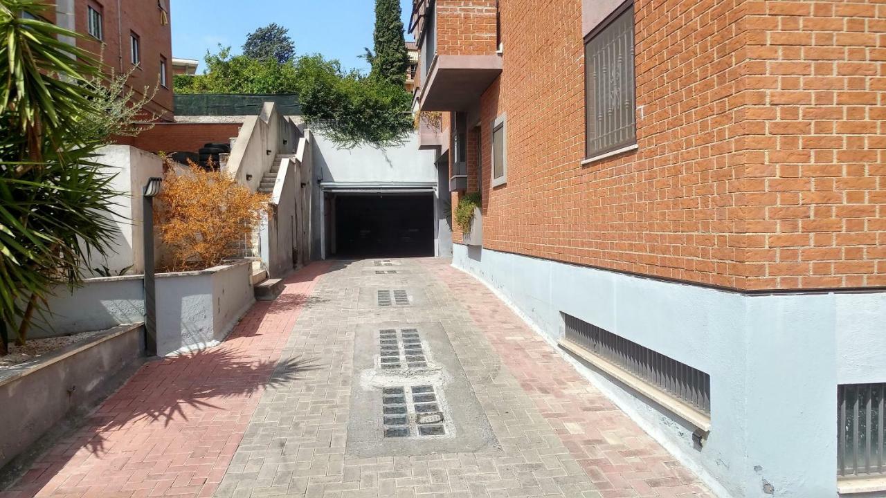 Terrace22 - Delizioso Attico Ben Collegato Apartment Рим Екстериор снимка